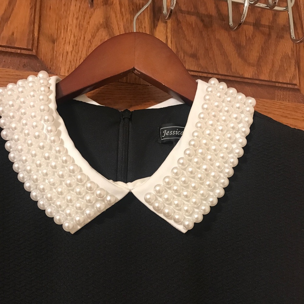 Classy Jessica Howard Dress LBD w/pearl collar